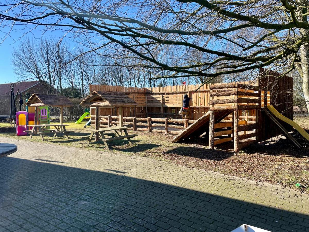Hestkaer Family Rooms Grindsted Exterior foto